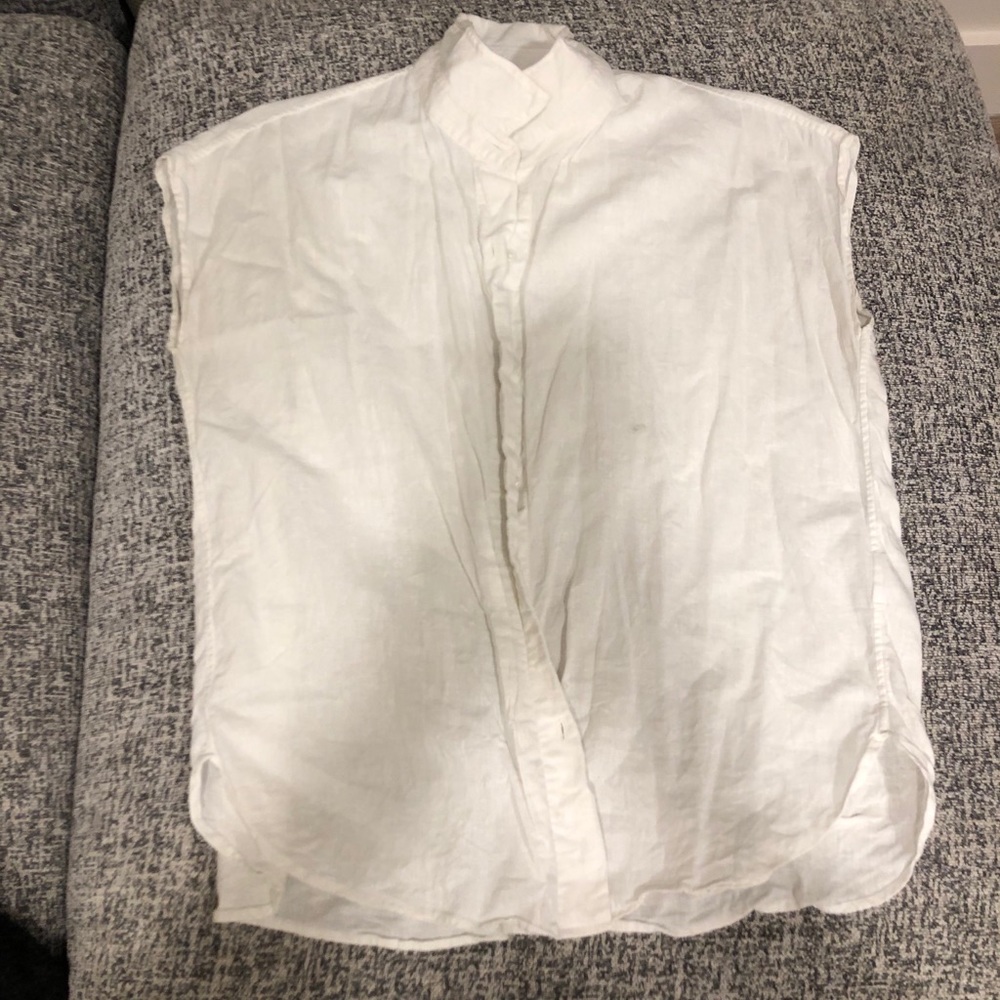 Uniqlo boxy fit linen button down shirt